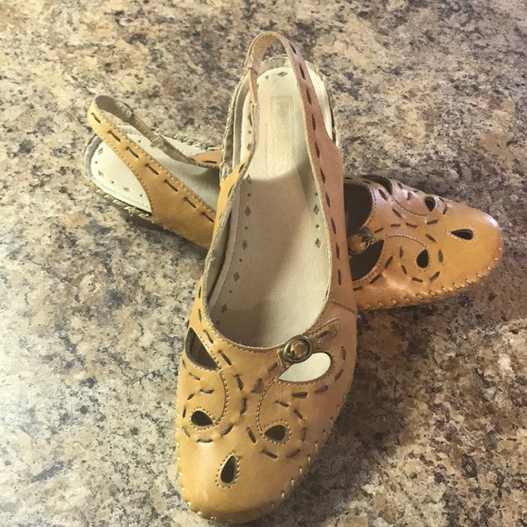 pinkolinos Shoes - Pinkolinos Leather Closed Toe Sandal Tan 38
